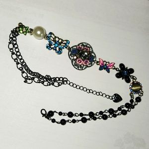 Betsey Johnson 🦋 choker necklace